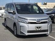 2019 TOYOTA VOXY X