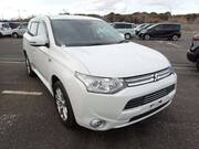 2014 MITSUBISHI OUTLANDER PHEV