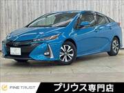 2017 TOYOTA PRIUS PHV