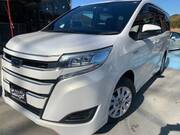 2017 TOYOTA NOAH HYBRID X