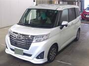 2017 TOYOTA ROOMY