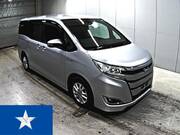 2017 TOYOTA NOAH