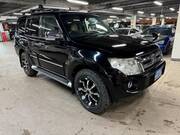 2014 MITSUBISHI PAJERO
