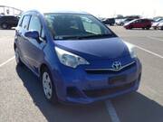 2011 TOYOTA RACTIS G