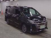 2018 TOYOTA NOAH