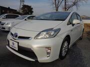 2014 TOYOTA PRIUS PHV