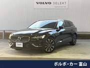 2022 VOLVO V60