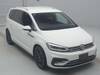 VOLKSWAGEN GOLF TOURAN
