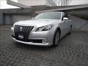 2014 TOYOTA CROWN MAJESTA