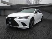 2022 LEXUS ES