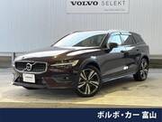2021 VOLVO V60