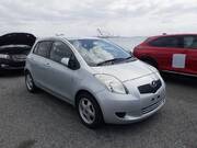 2005 TOYOTA VITZ U