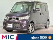 2011 NISSAN ROOX
