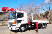 2011 HINO POWDER CEMENT TRUCK