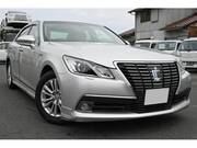 2013 TOYOTA CROWN HYBRID
