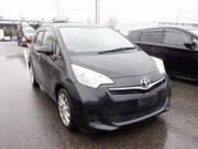 2011 TOYOTA RACTIS G