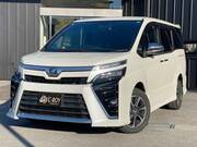 2018 TOYOTA VOXY