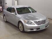 2010 LEXUS LS