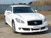 2014 NISSAN FUGA