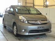 2014 TOYOTA ISIS PLATANA