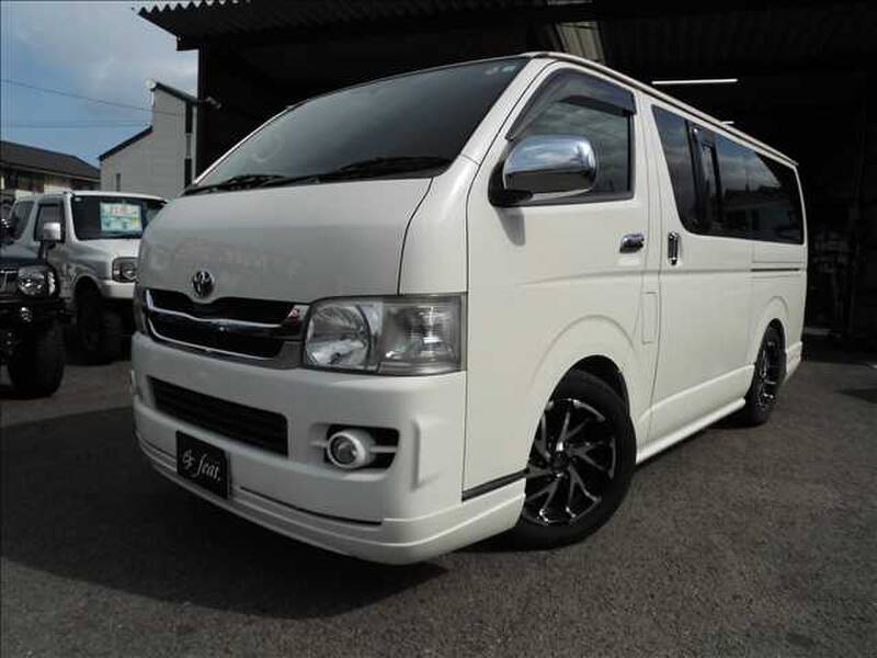 -HIACE VAN