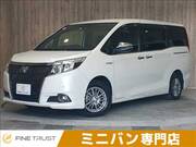2016 TOYOTA ESQUIRE