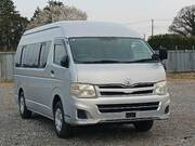 2010 TOYOTA HIACE COMMUTER