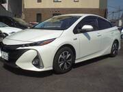 2019 TOYOTA PRIUS PHV