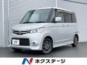 2011 NISSAN ROOX