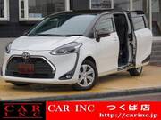 2020 TOYOTA SIENTA