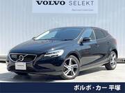 2018 VOLVO V40