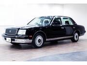 2013 TOYOTA CENTURY
