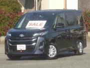 2022 TOYOTA NOAH X