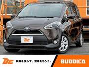 2017 TOYOTA SIENTA