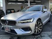 2020 VOLVO S60