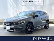 2018 VOLVO V60