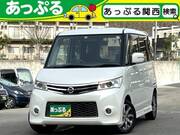 2010 NISSAN ROOX