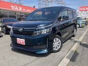 2016 TOYOTA VOXY X