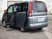 2009 NISSAN SERENA