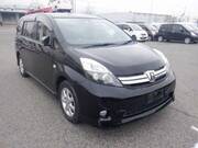 2014 TOYOTA ISIS PLATANA