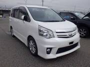 2013 TOYOTA NOAH SI