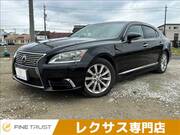 2013 LEXUS LS