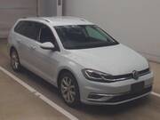 2018 VOLKSWAGEN GOLF VARIANT