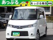 2010 NISSAN ROOX