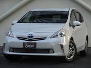 2014 TOYOTA PRIUS ALPHA