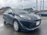 2017 TOYOTA AQUA