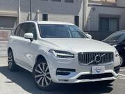 2022 VOLVO XC90