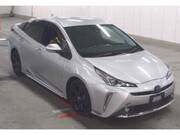 2020 TOYOTA PRIUS