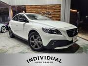 2014 VOLVO V40