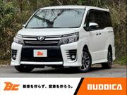 2017 TOYOTA VOXY